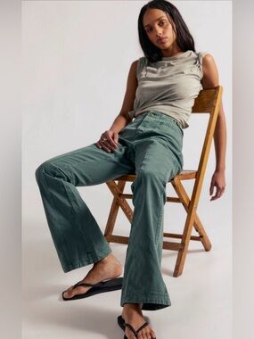 We the Free Low-Rise Venus Bootcut Pants NWOT forest run